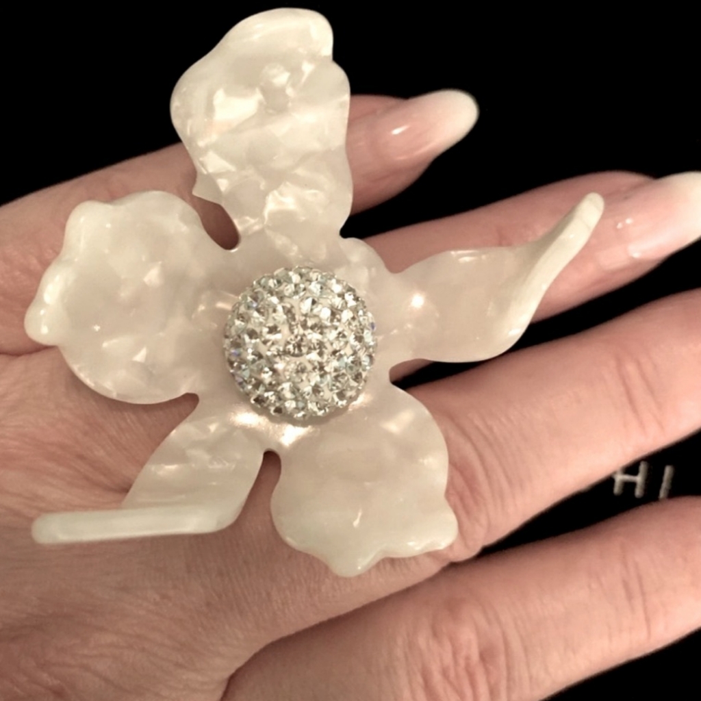 Lele Sadoughi Statement Ring 78$